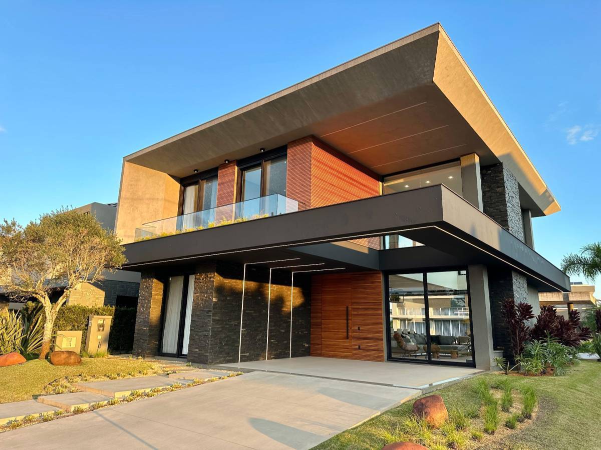 Casa em Condomínio 5 dormitórios para venda, Centro em Xangri-Lá | Ref.: 1135