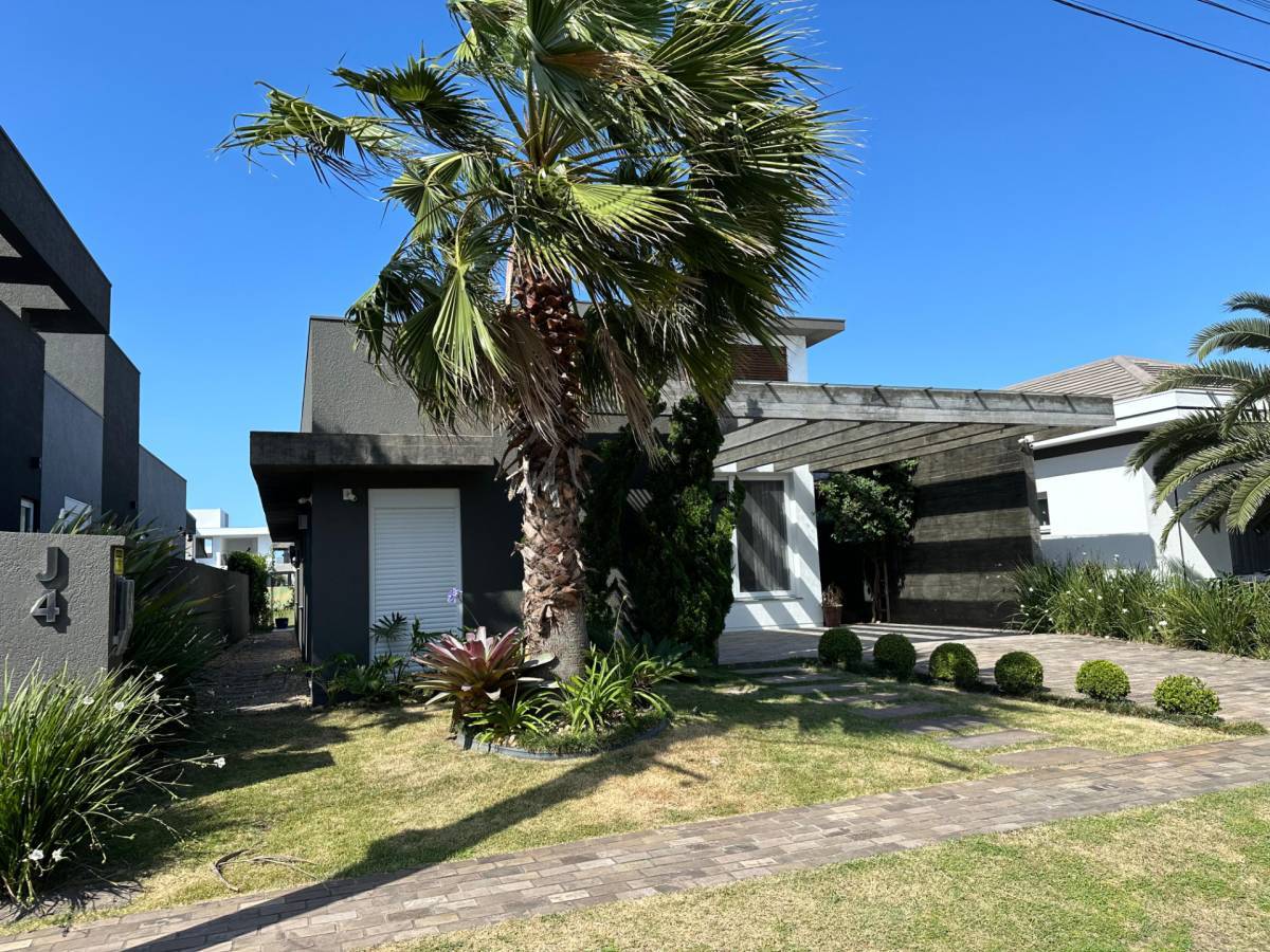 Casa em Condomínio 4 dormitórios para venda, Parque Antártica em Capão da Canoa | Ref.: 1307